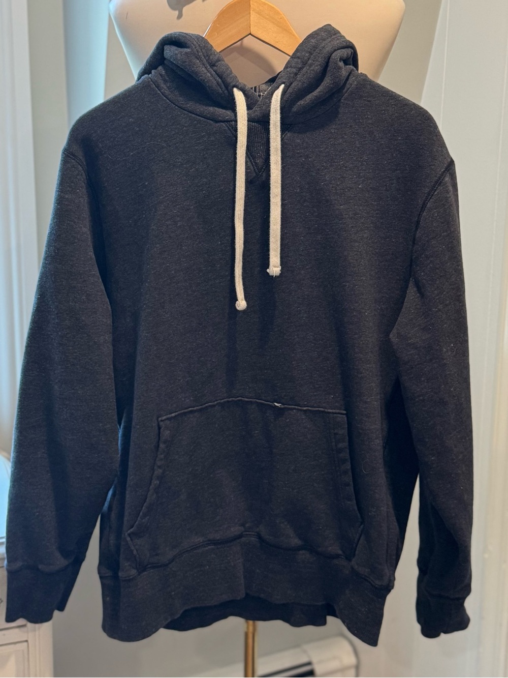 American Eagle Men’s Charcoal speckled  Hoodie | Plaid-Lined Hood | Size Large